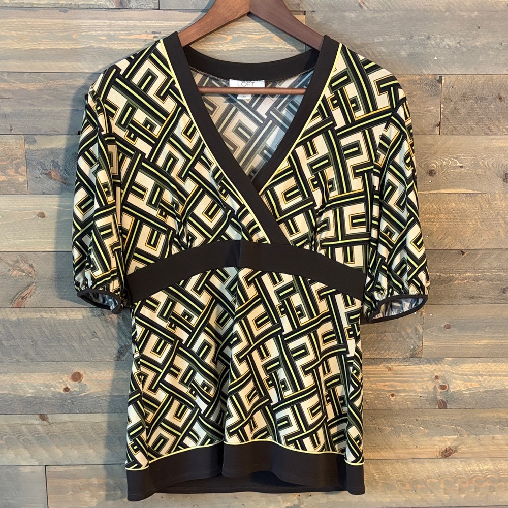 LOFT Retro Patterned V-Neck - MEDIUM